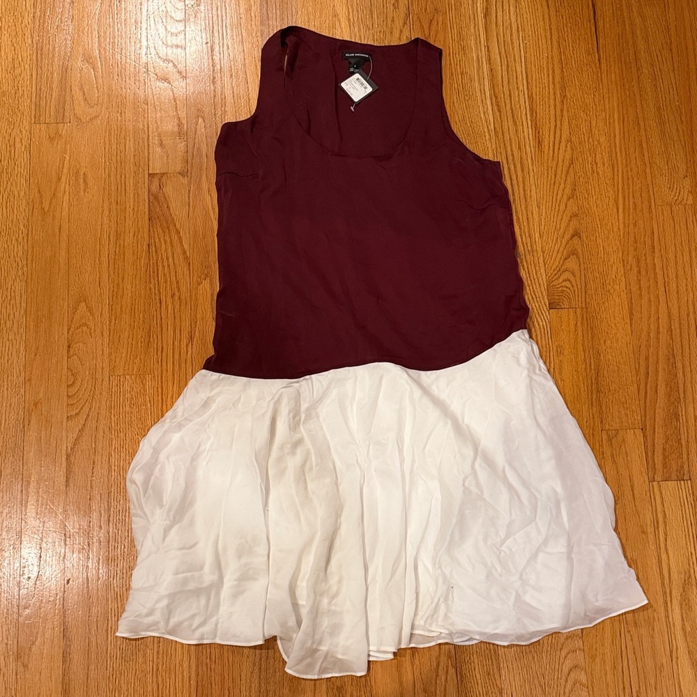 Club Monaco Burgundy and White Lori Dress Women’s Size 4 New with Tags NWT